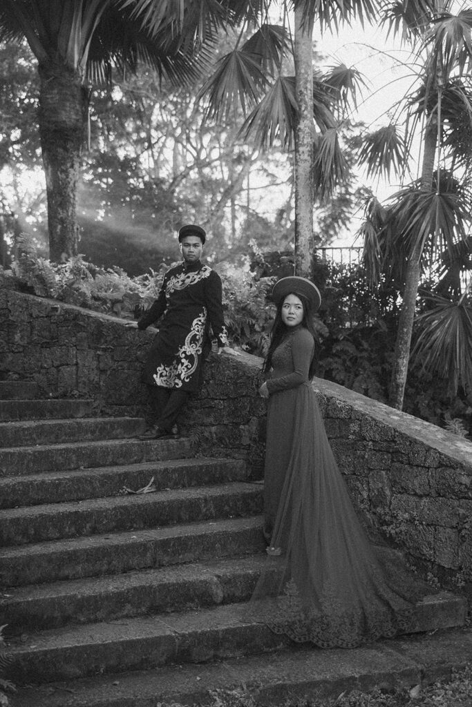 B&W Majestic Staircases Couple Elopement Pictures Destination Wedding Photographer