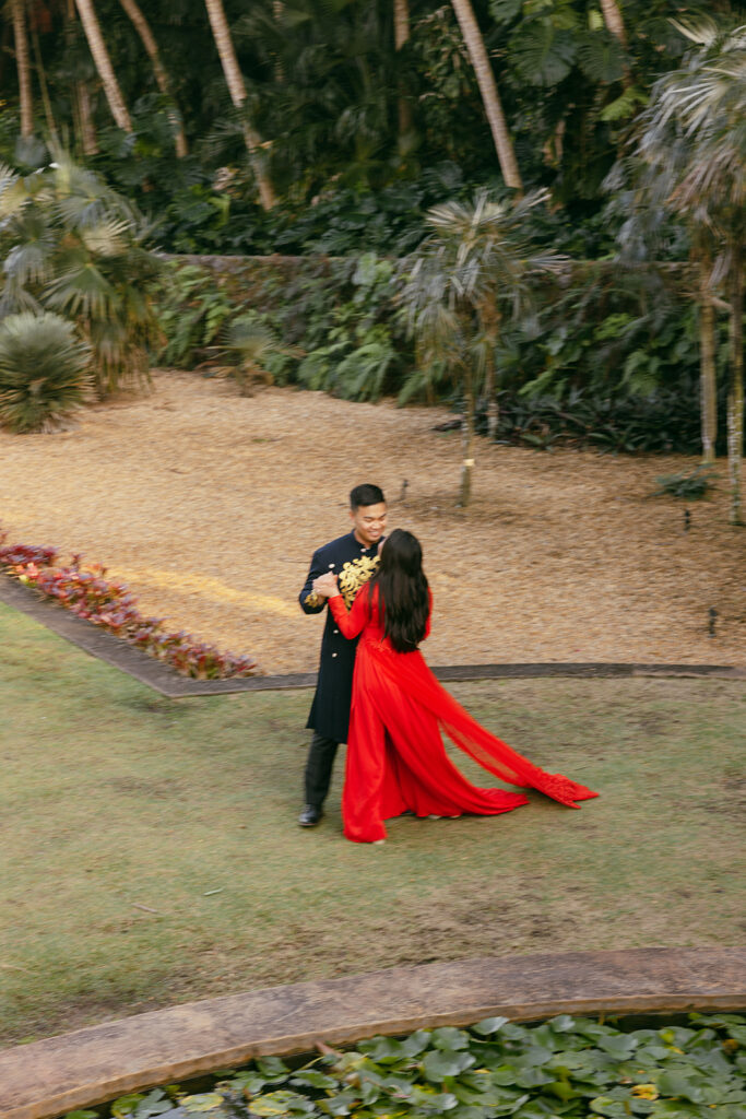 Majestic Dancing Couple Elopement Pictures Destination Wedding Photographer