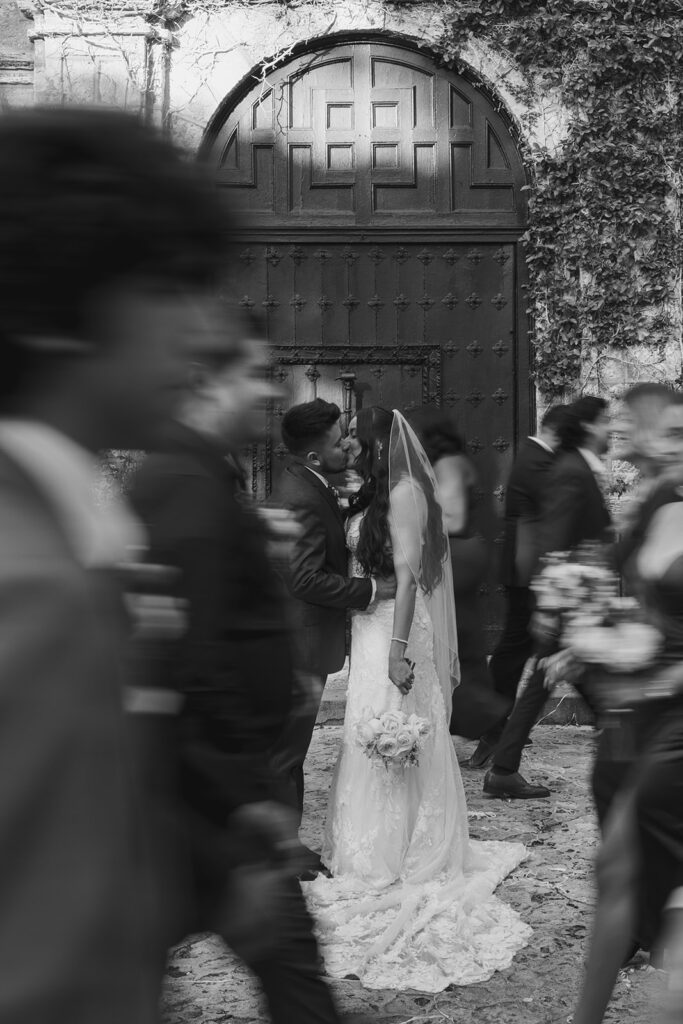 Wedding Party Pictures Fun Motion Blur Wedding Party Shots

Plymouth Congregational church in Coconut Grove