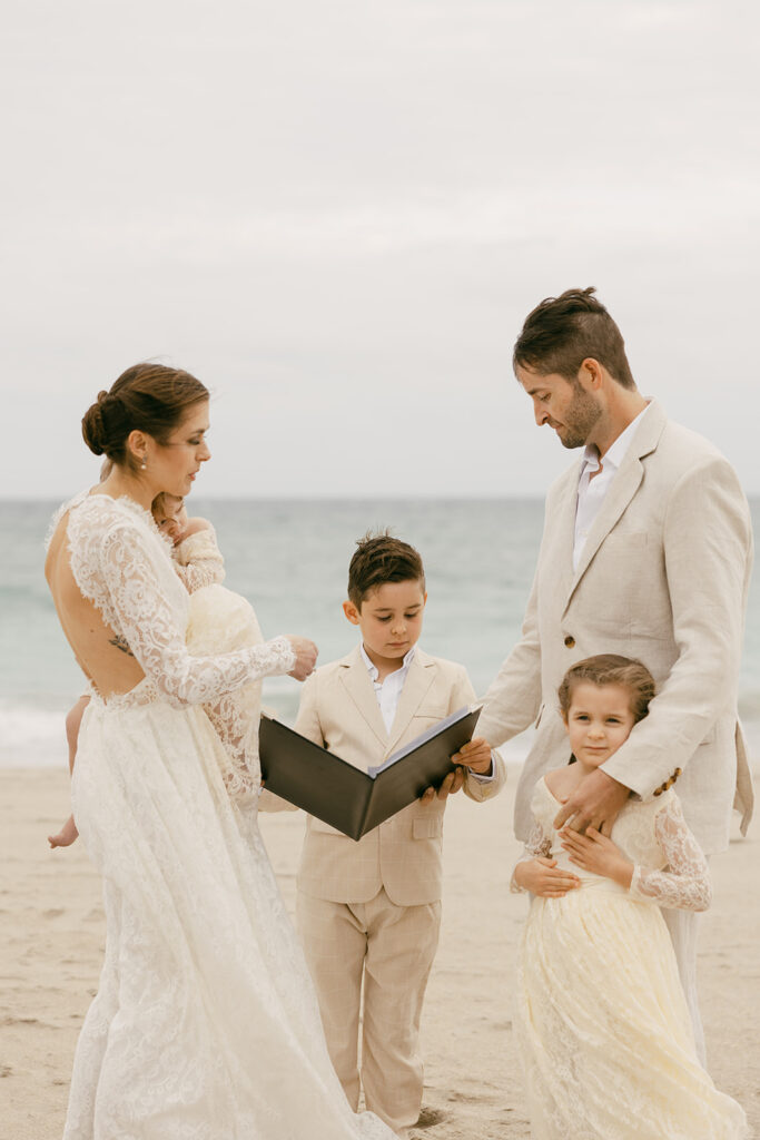 Beachside Mallorca Elopement Photographer