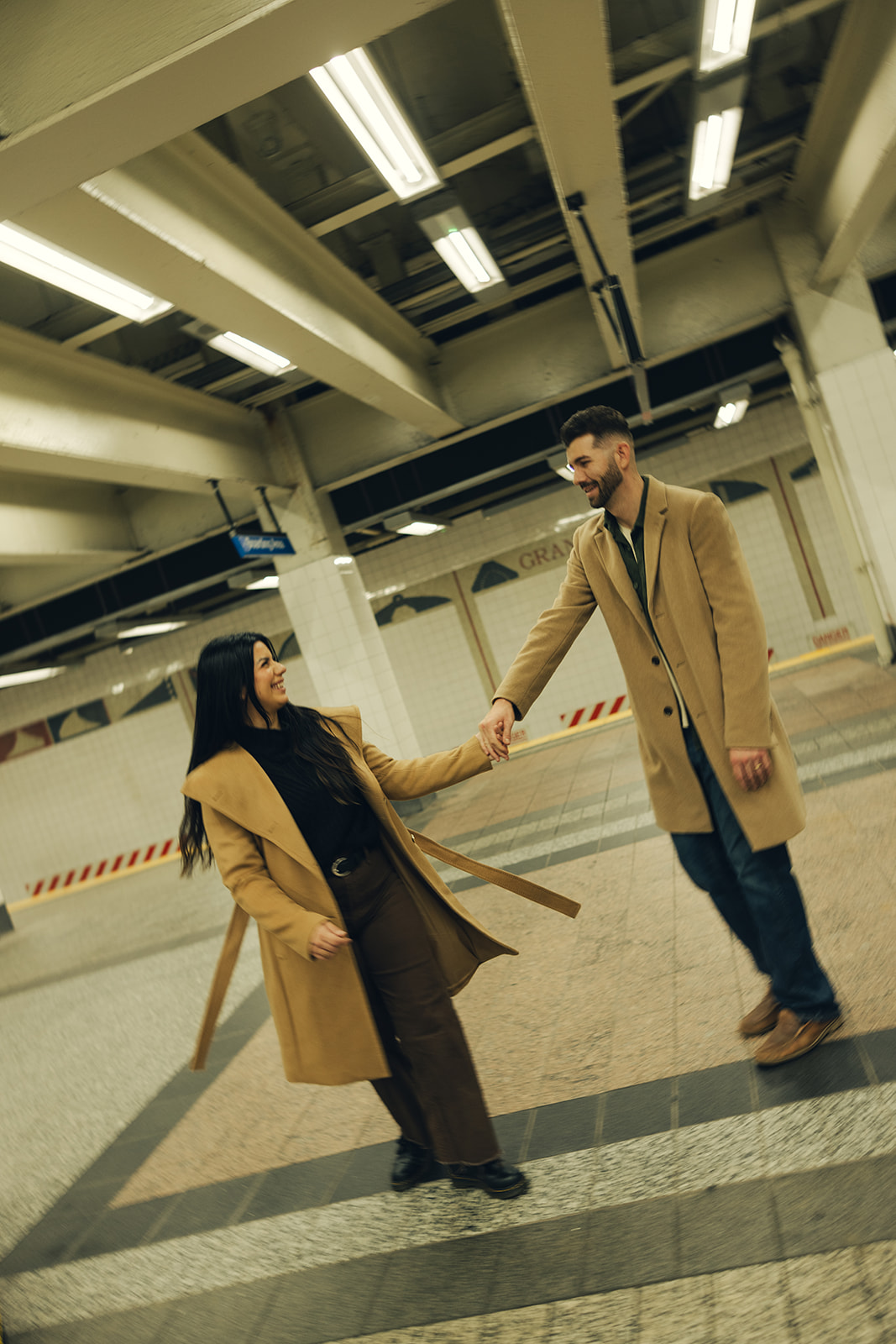 grand central station couple photography engagement session new york city couples photographer