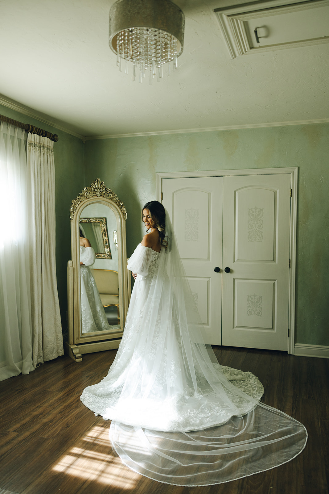 Texas Documentary Wedding Photographer Bride Getting Ready Madera Estates