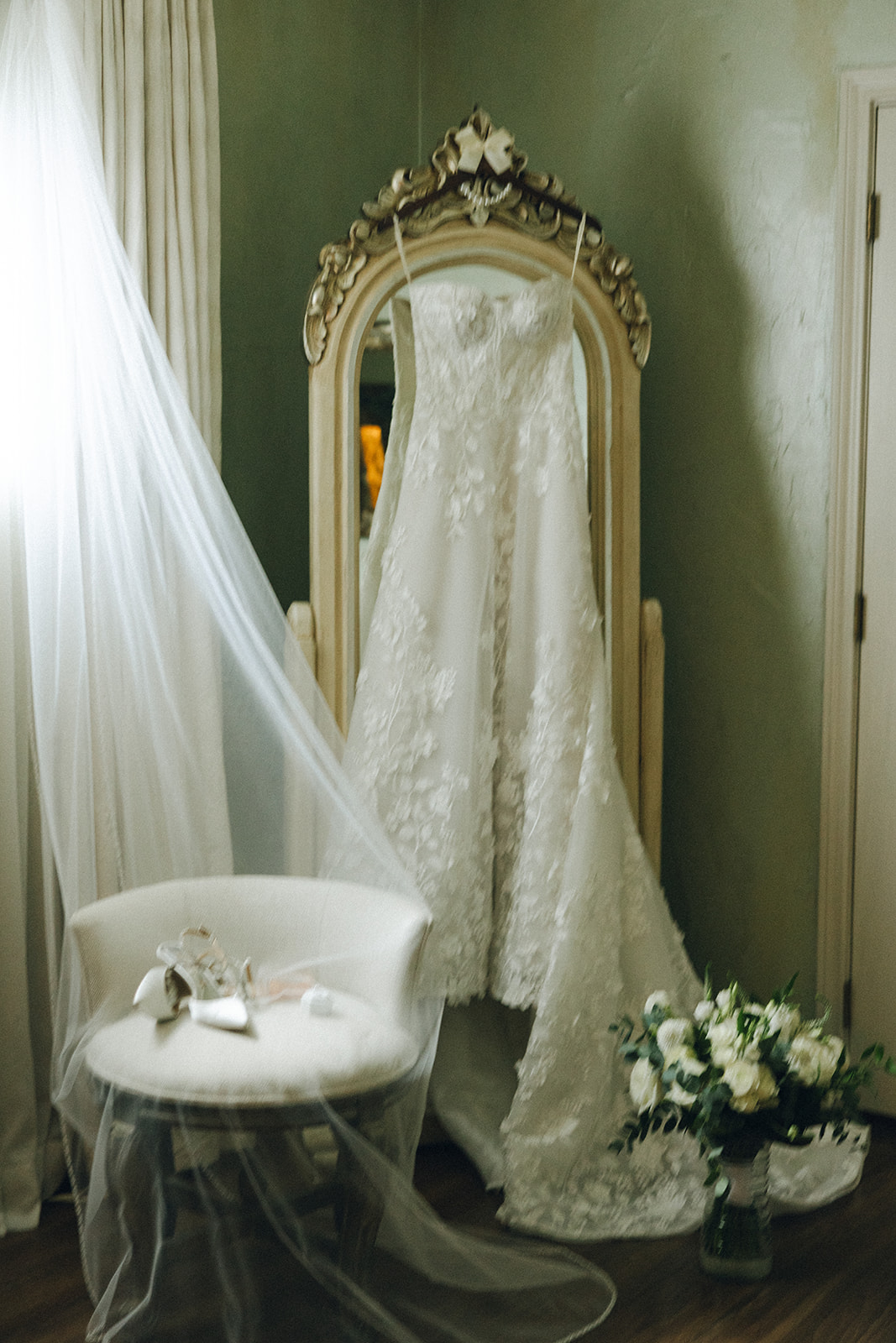 Texas Documentary Wedding Photographer Dress + Bouquet + Veil + Heels Wedding Inspo