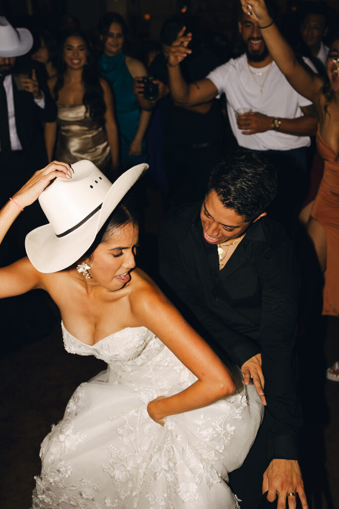 Texas Wedding Photographer Reception Newly Weds Dancing Pictures