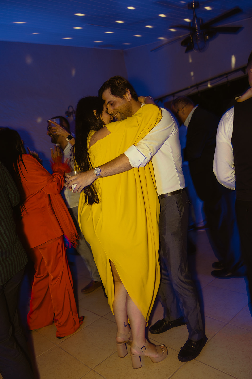 dancing couple during reception dreamy and elevated intimate backyard wedding by Aileen Ayala Photography 