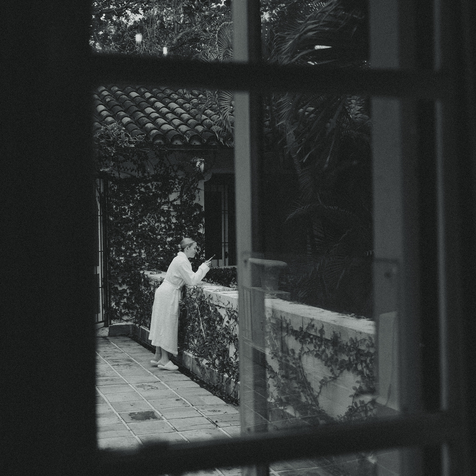 Documentary Wedding Bridal Getting Ready Suite Villa Woodbine Tuscany-Inspired Venue B&W