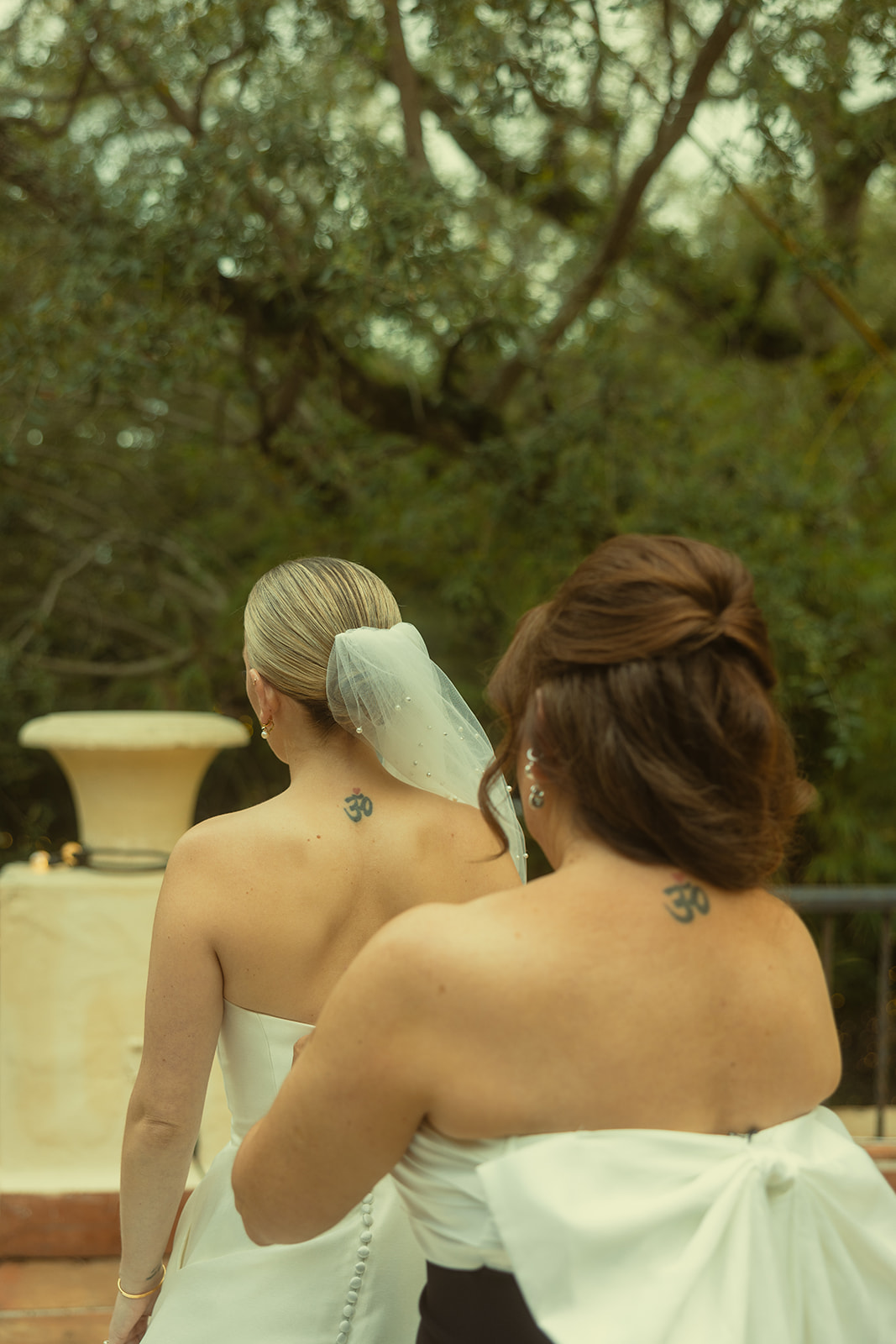 Documentary Wedding Allure Bride Wedding Dress Fun Mom & Daughter Portraits Villa Woodbine Tuscany-Inspired Venue