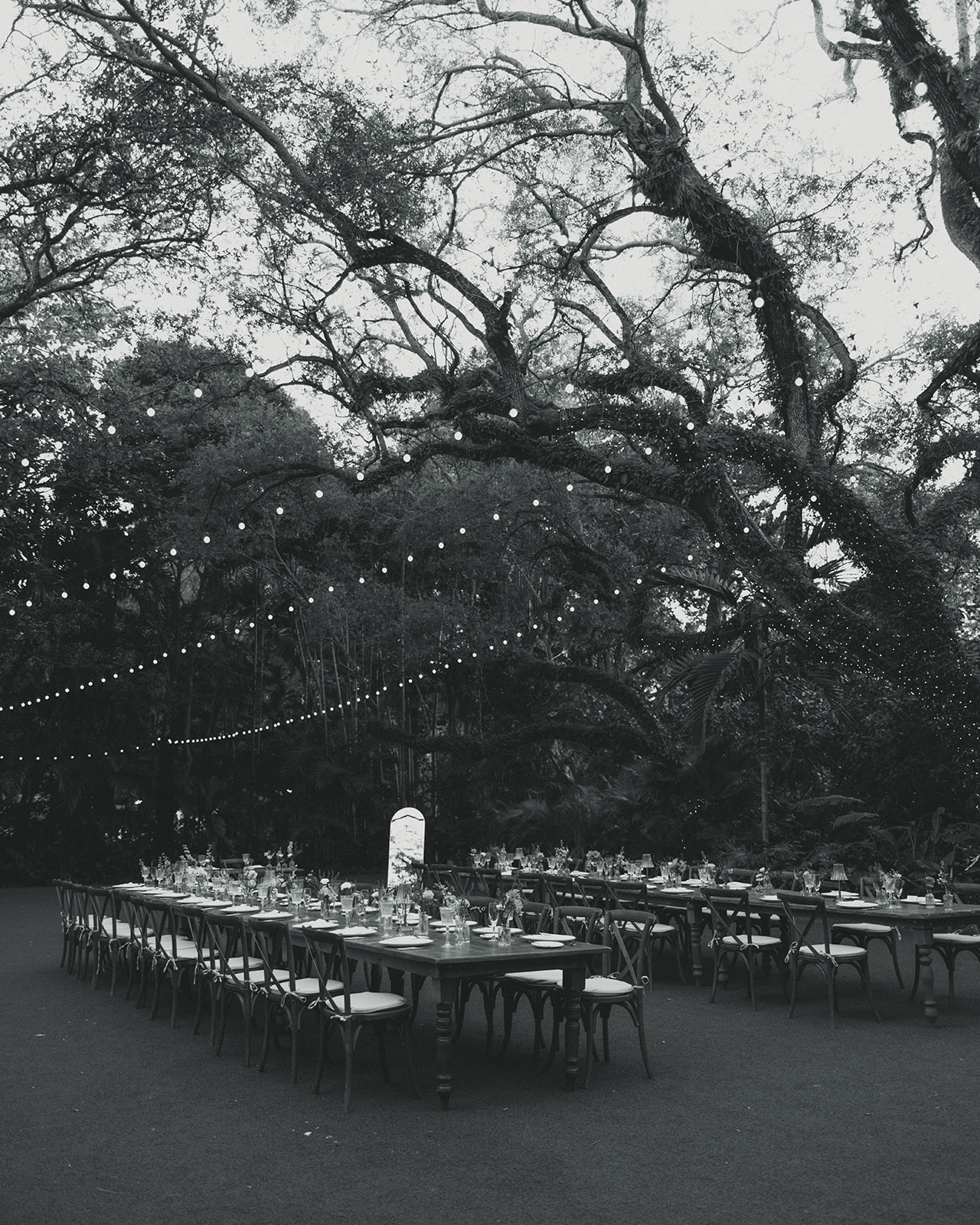 Dinner and Reception Details Villa Woodbine Tuscany-Inspired Venue Black and White