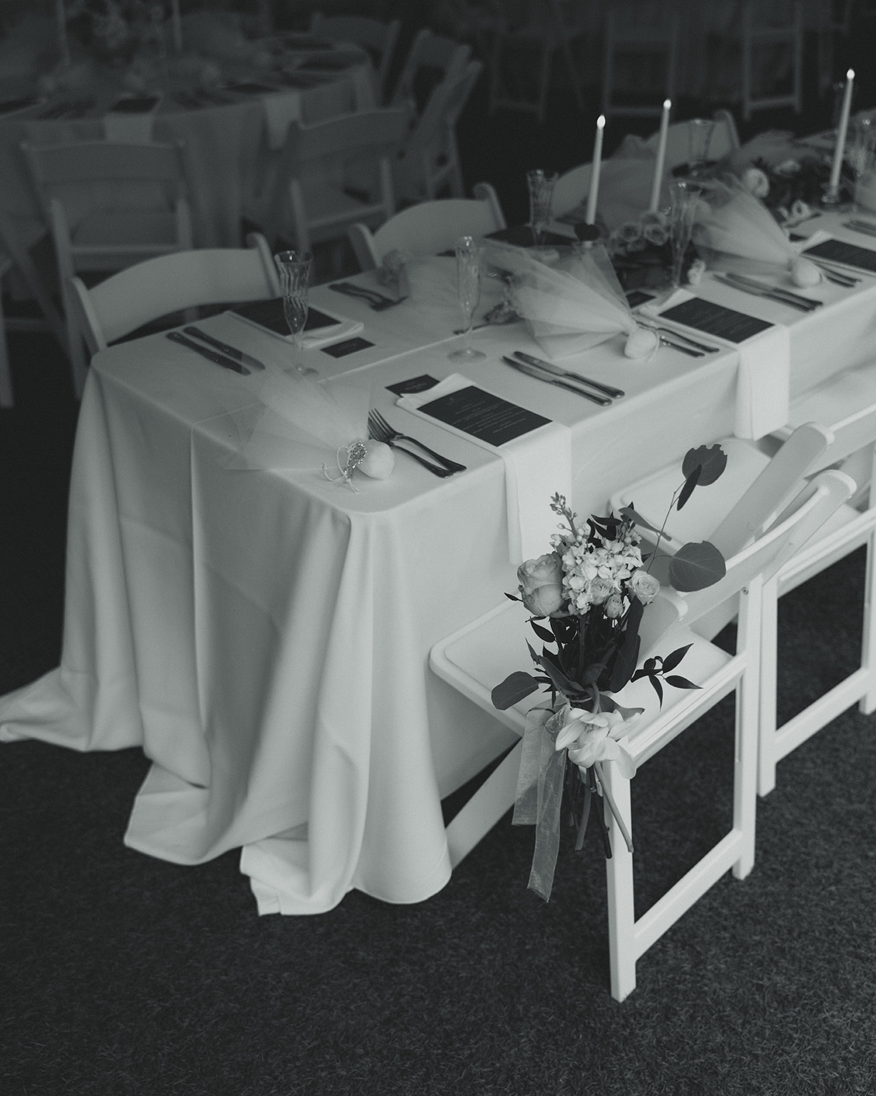 The Sunken Gardens in St.Petersburg Wedding Reception and Dinner Space Tablescape with White and Pink Roses. White Linen. Timeless Wedding Tablescape in Black and White