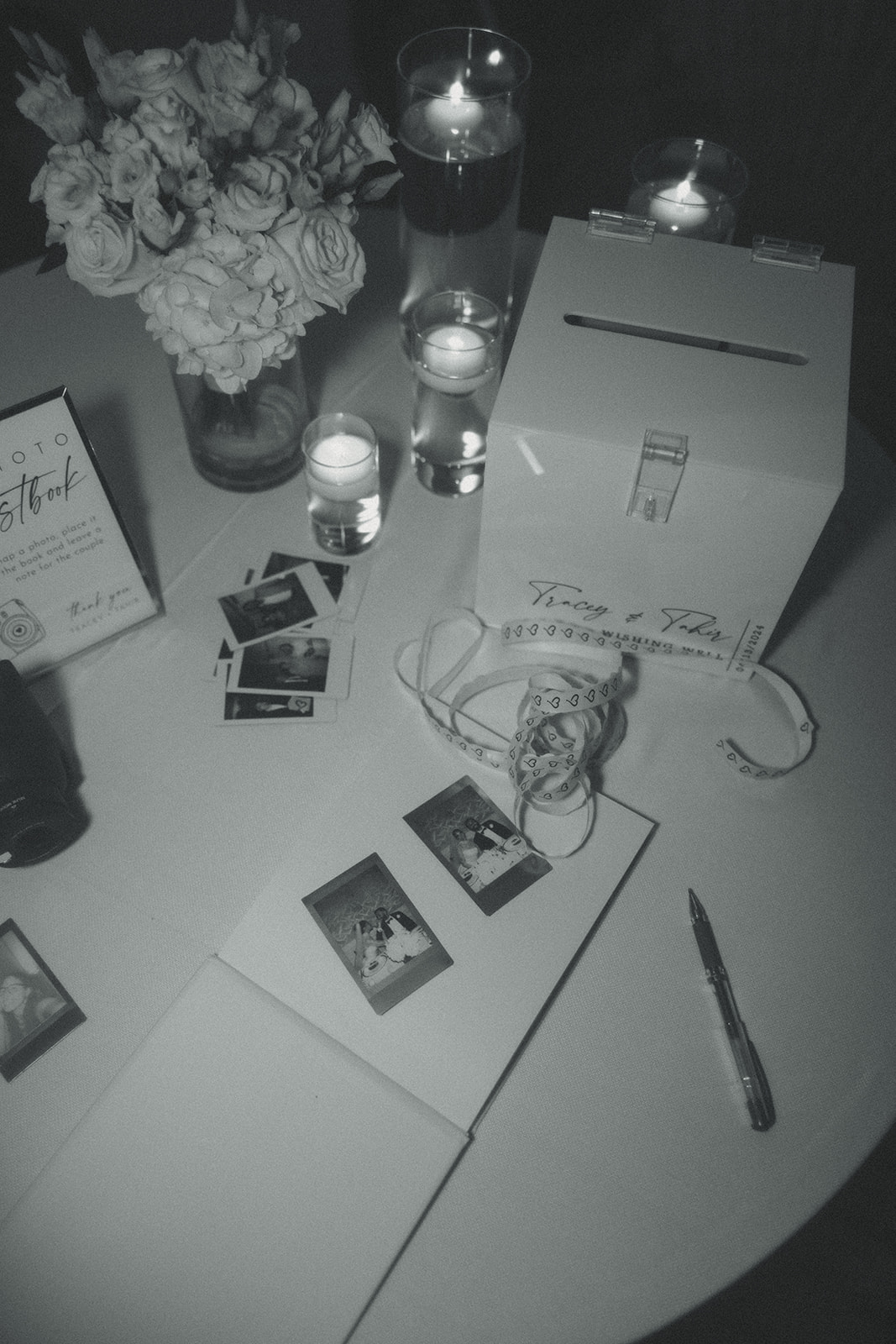 Dinner Welcome Table Messy Table Details JW Marriott Turnberry Miami. Black and White