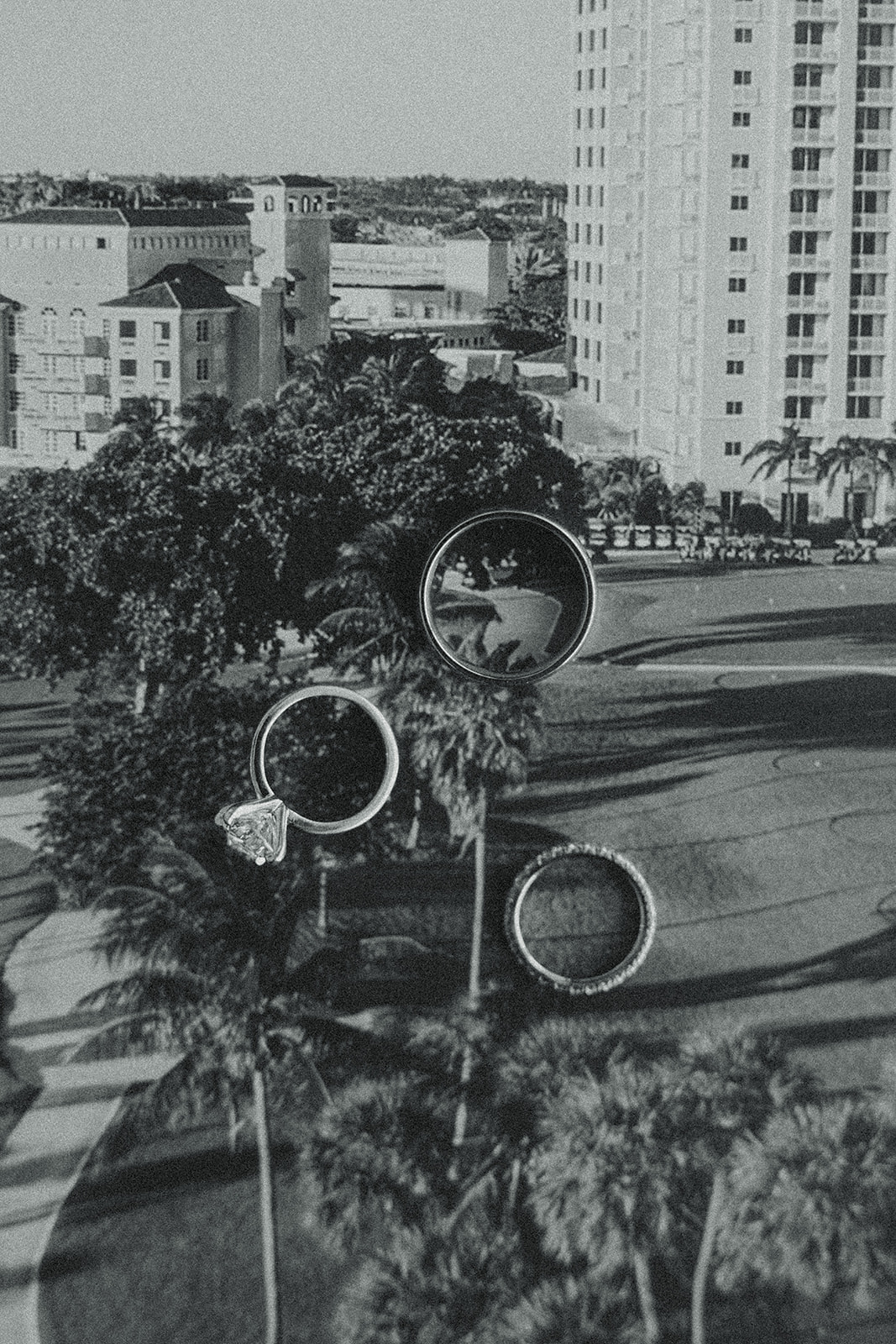 Wedding Rings and Bands Wedding in JW Marriott Turnberry Resort in Miami in Black and White