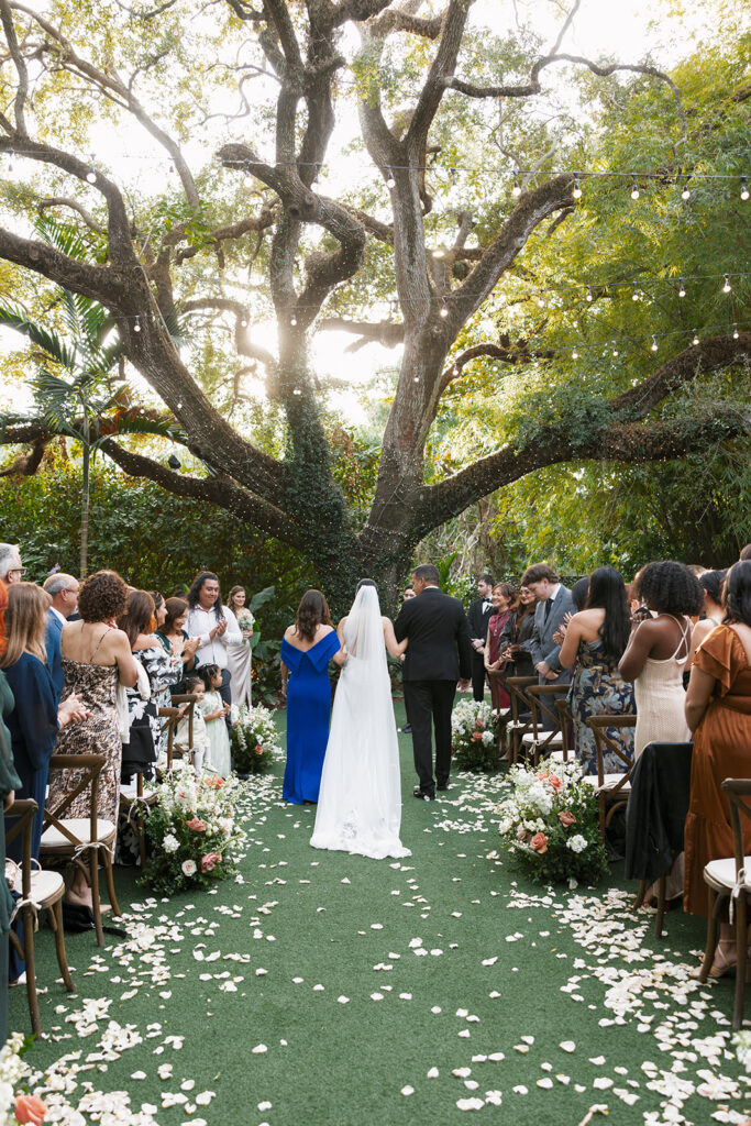 Villa Woodbine Oak Tree Wedding Ceremony