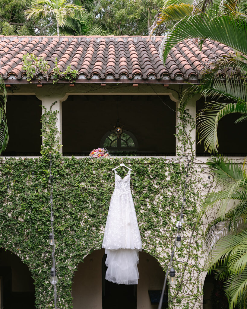 Villa Woodbine Wedding Bride Details