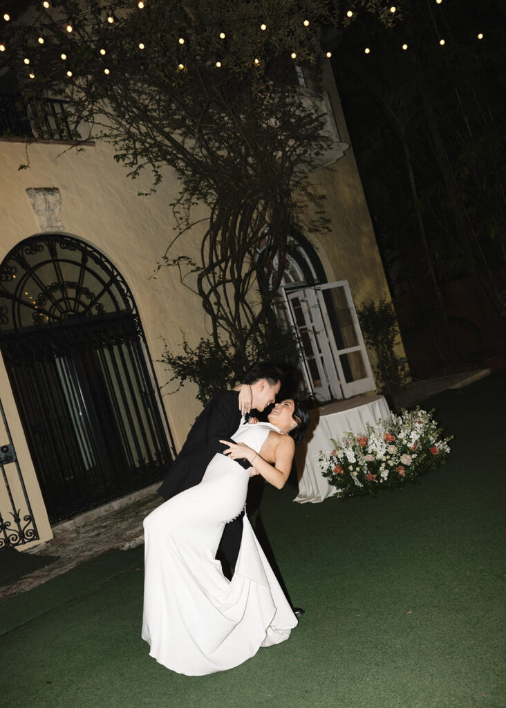 Villa Woodbine Wedding Bride and Groom First Dance